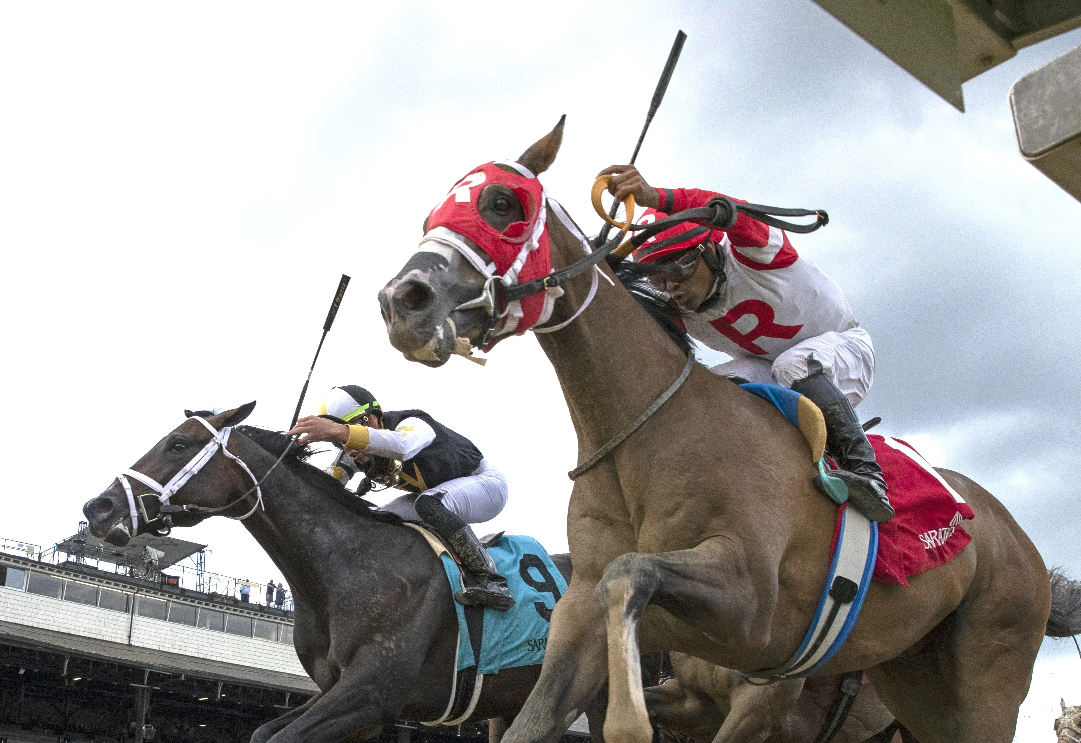 Billy the Greek (right) wins maiden at SAR July 21 2023