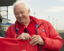 Howard Walton, who bred Canadian champion Maritimer, dies at 81