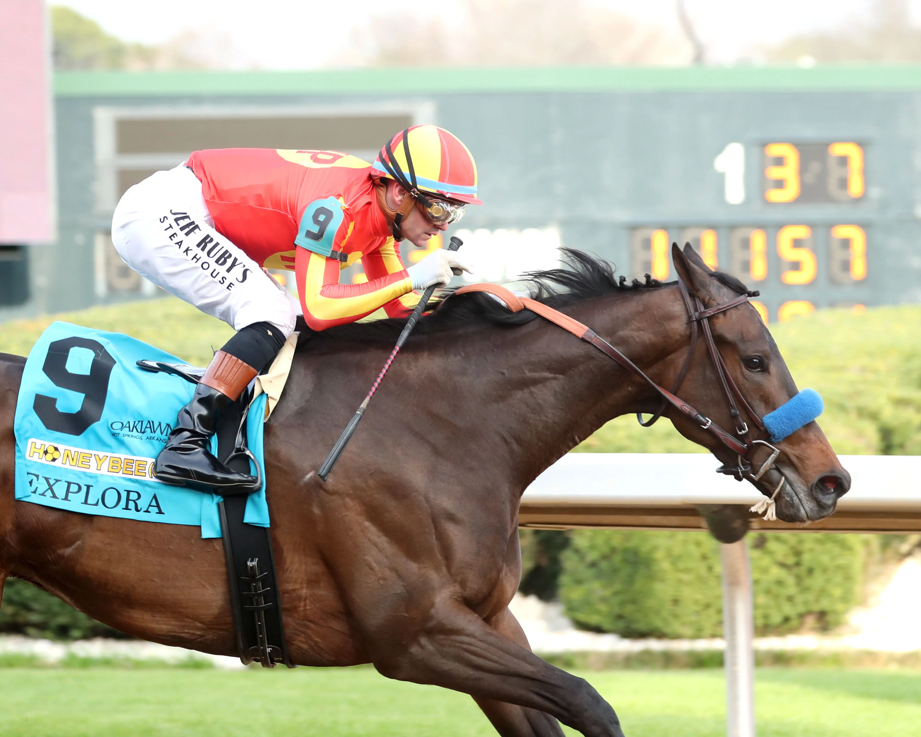 EXPLORA - Honeybee Stakes G3 - 03-01-26 - R09 - Oaklawn Park - Finish 03 - Kara West.jpg