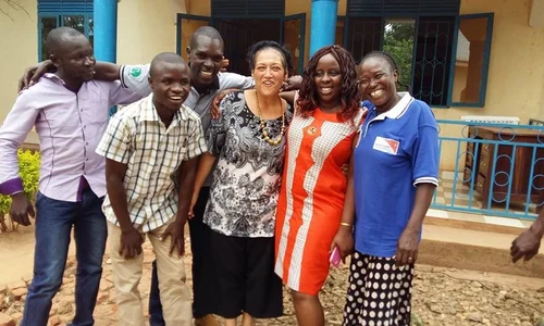 Dr Rachael Consoli with local medical staff