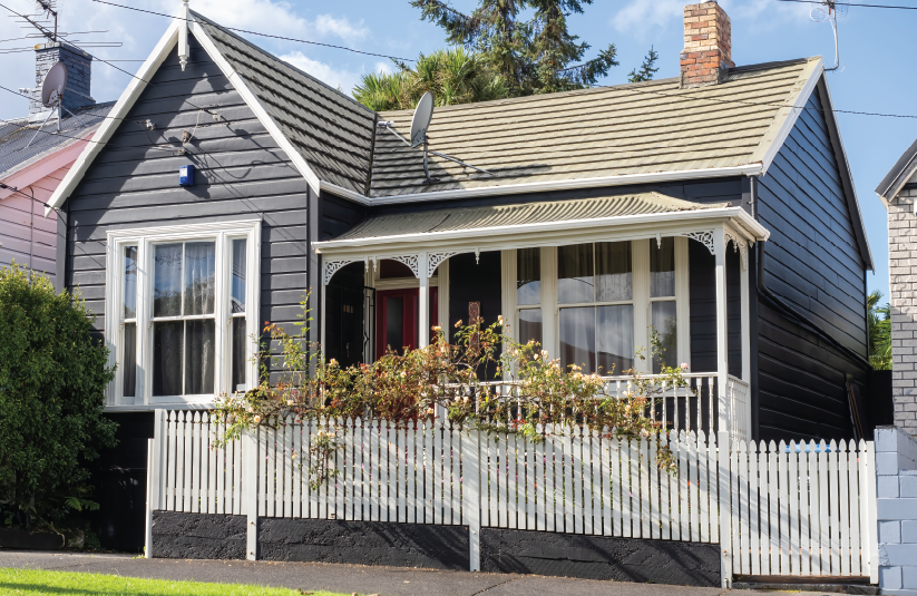 picture of a small cottage in New Zealand