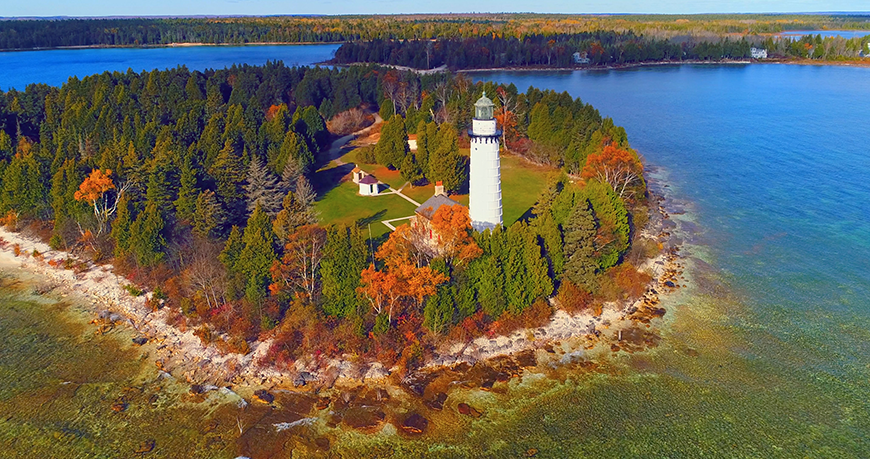 picture of a lighthouse in Wisconsin