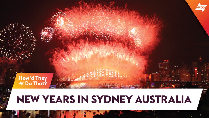 Projection Mapping and Fireworks Ring in the New Year in Sydney