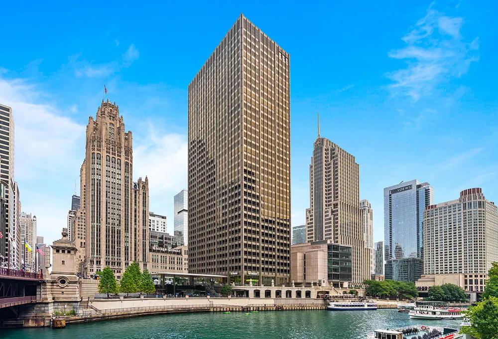 The office tower at 401 N. Michigan Ave.