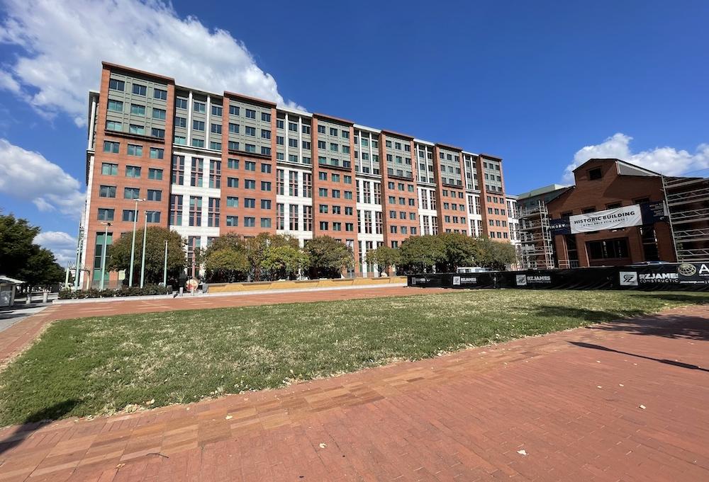 101 Tingey St. SE is a brick and grass walkway next to the Department of Transportation.