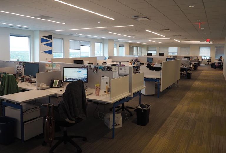 2U work area