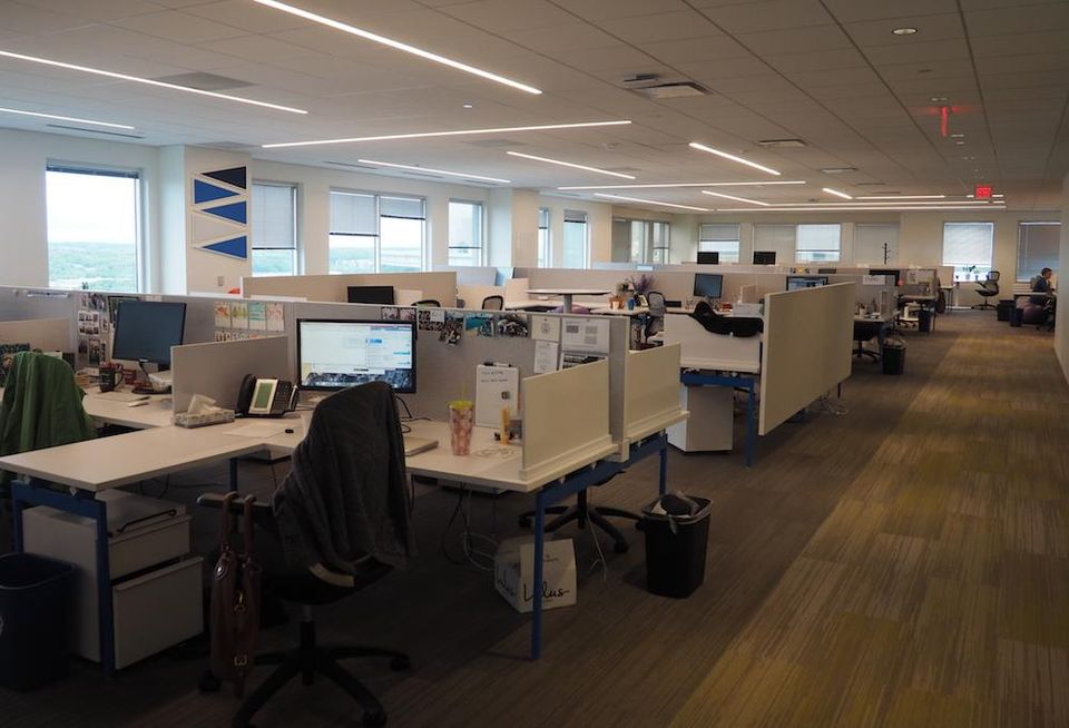 2U work area