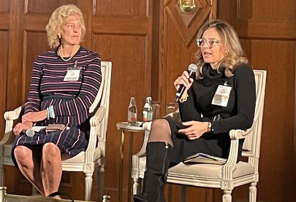 Urban Atlantic’s Vicki Davis and CBRE’s Amy Bowser speaking at a CREW D.C. event Jan. 10.