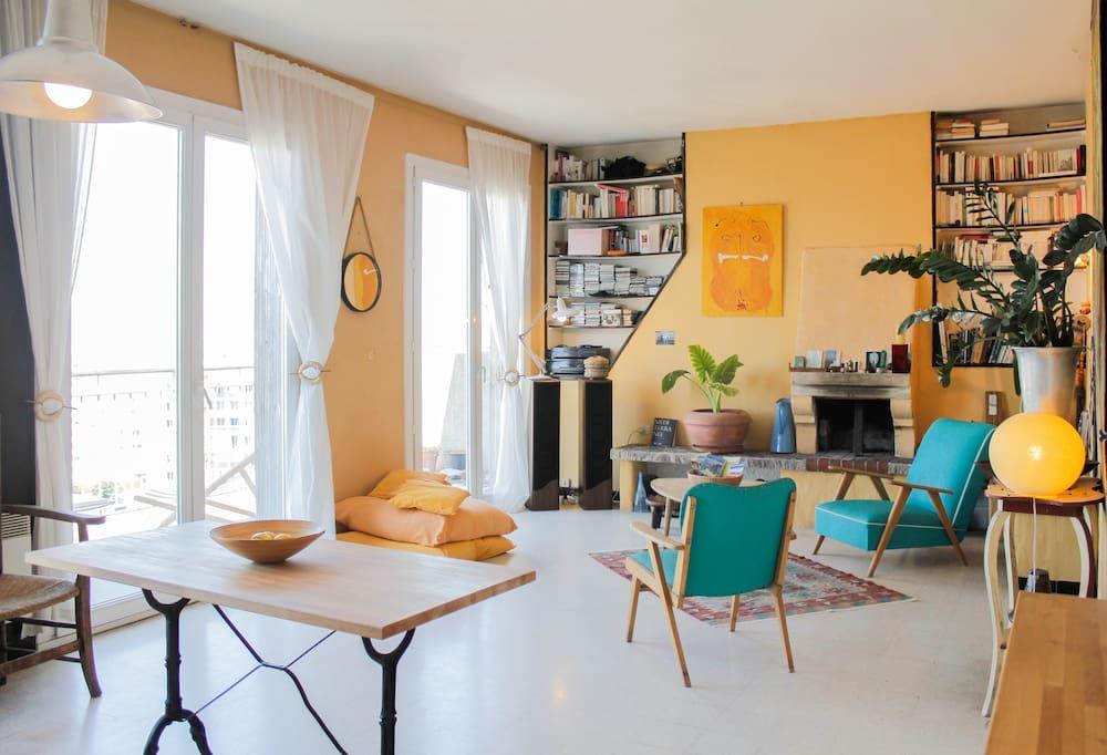 Airbnb listing in Chutes-Lavie 