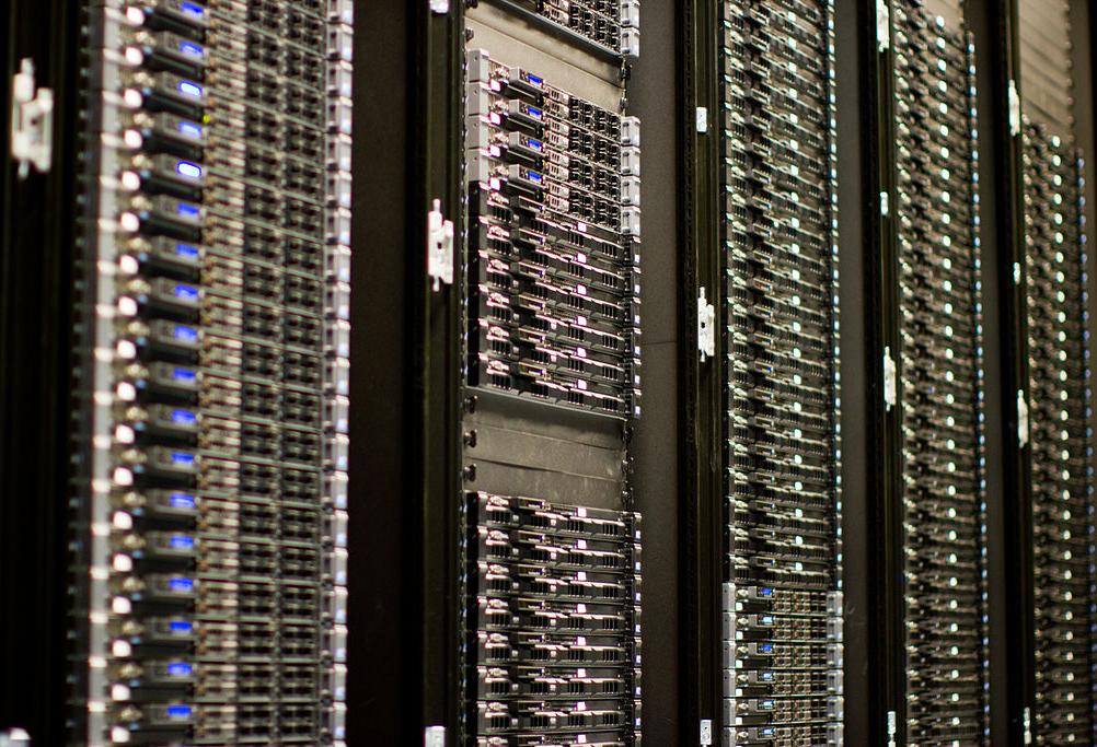 Apple Seeking Approval To Manufacture Data Center Equipment in U.S.