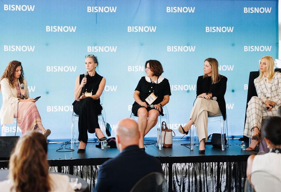Hariri Pontarini Architects Sarah Paul, Stantec’s Aida Sanchez-Gomez, Bilzin Sumberg’s Sara Barli Herald, Mill Creek Residential’s Andrea Rowe, Related Group’s Allison Goldberg shared their experience in the industry during a panel at Bisnow’s Women Leading Real Estate awards on July 31, 2024. 