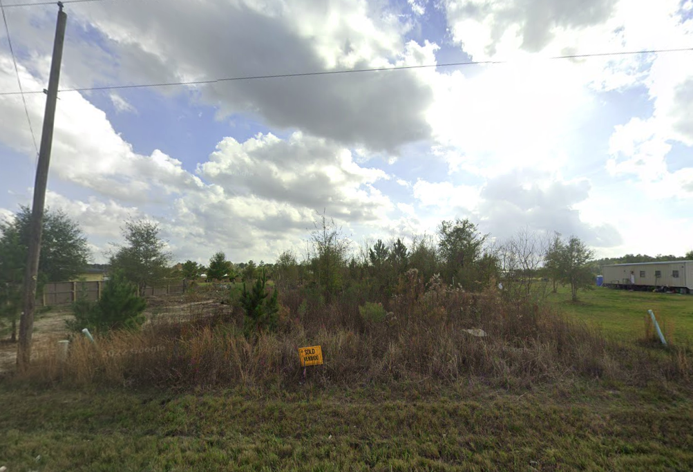 An undeveloped lot in Colony Ridge's subdivisions in Liberty County, Texas.