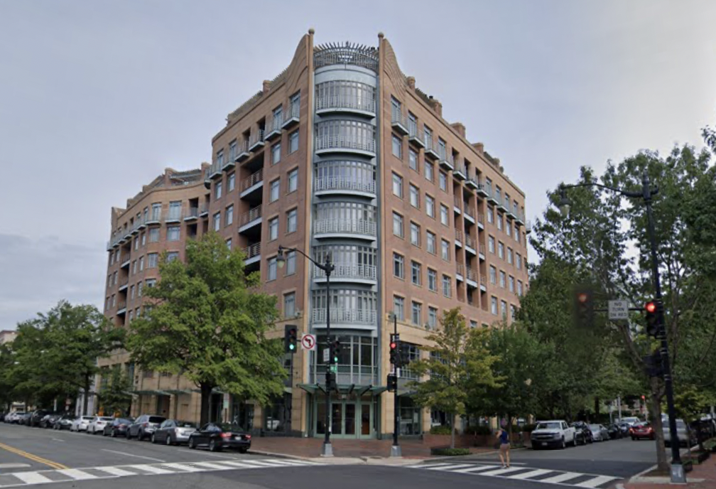 The mixed-use building at 1401 Pennsylvania Ave. NW. 