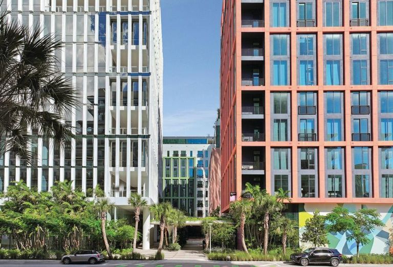 Wynwood Plaza Oak Row Equities L&L Holding Co.