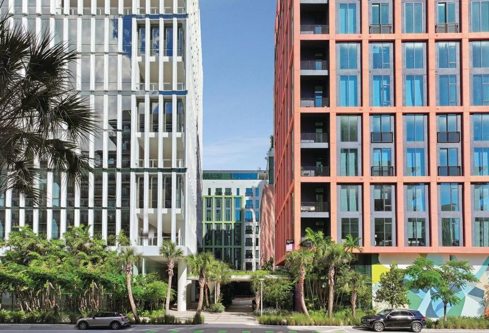 Wynwood Plaza Oak Row Equities L&L Holding Co.