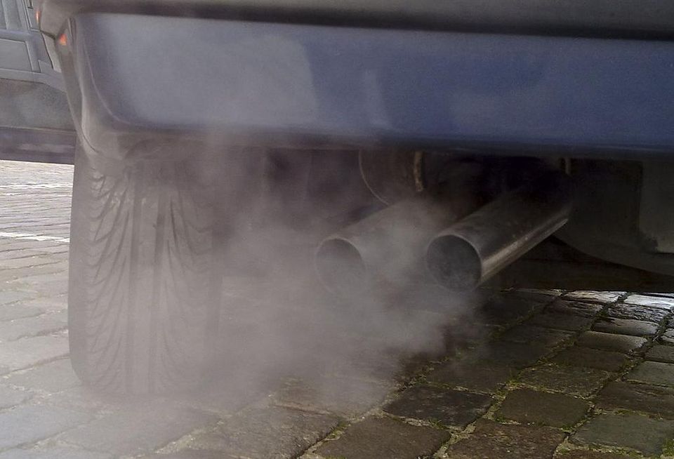 exhaust fumes pollution cars traffic