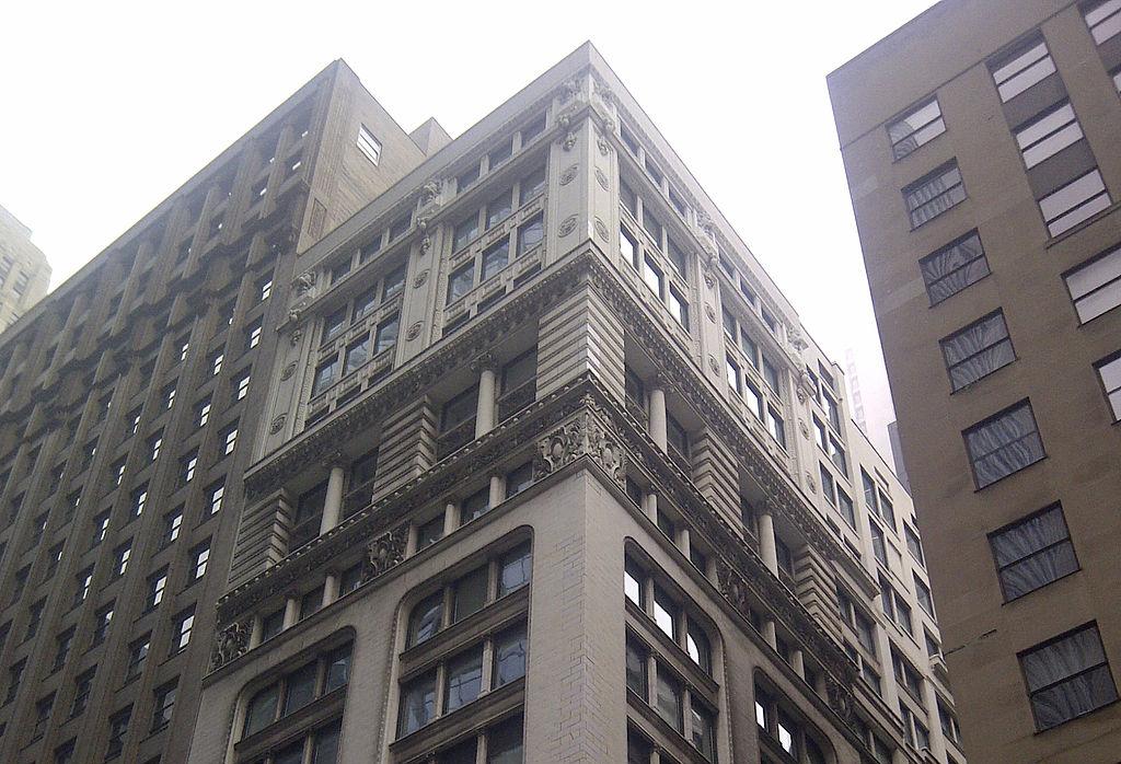 Loan Troubles Plague 2 Loop Buildings As Downtown Office Market Struggles To Make A Comeback
