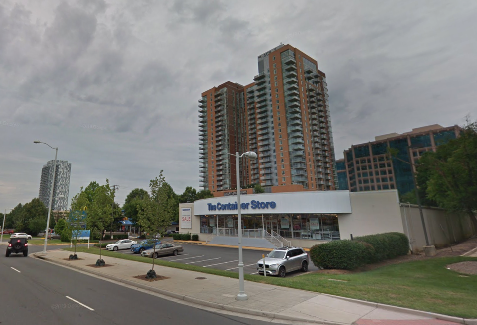 The Container Store building at 8508 Leesburg Pike