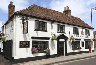 Summer Drinking: Investors Take £110M Punt On Pubs