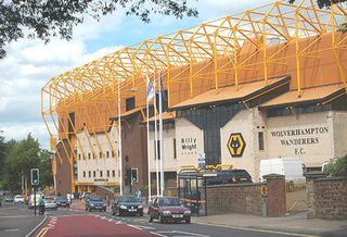 wolverhampton wanderers fc football stadium