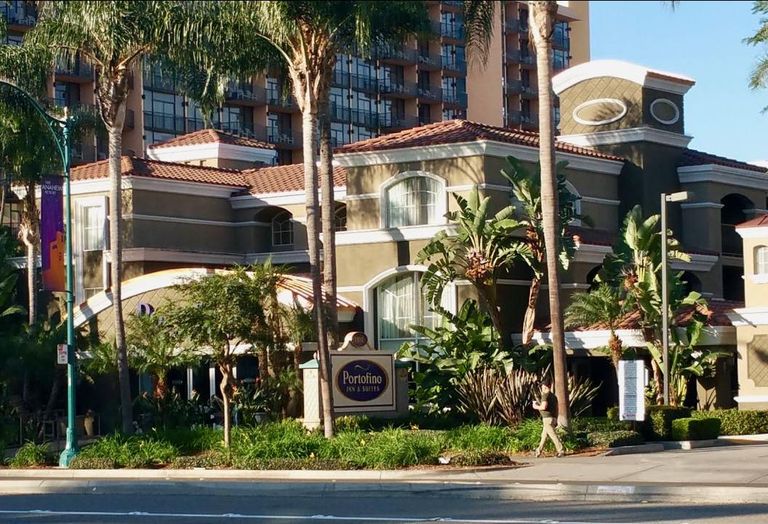 Portofino Inn & Suites sells for $26M in trustee sale.