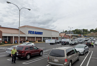 The Grossman Cos. acquired a 100K SF shopping plaza for $41.5M.