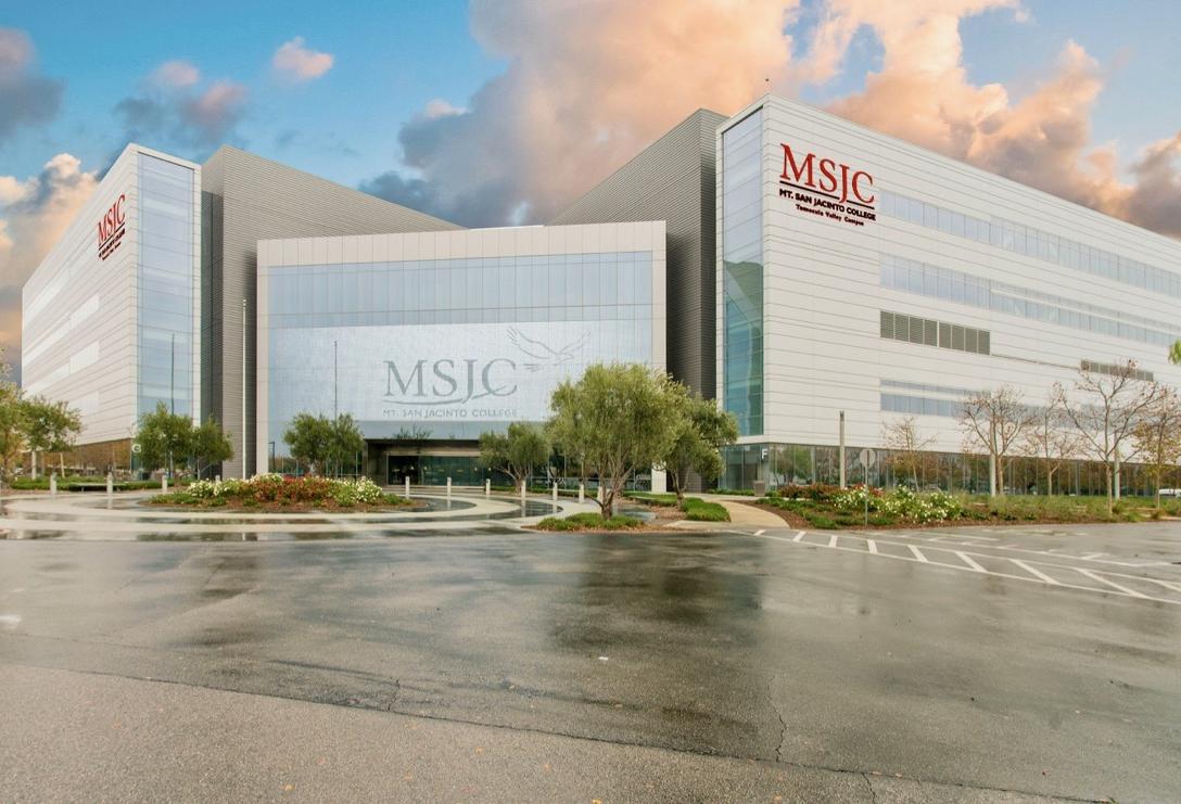  C.W. Driver Companies, a premier builder celebrating its 100-year anniversary this year, today commenced construction on Mt. San Jacinto College’s (MSJC) new $43.3 million, 350,000-square-foot Temecula Valley Campus