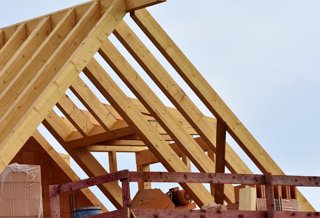 Roof truss house building