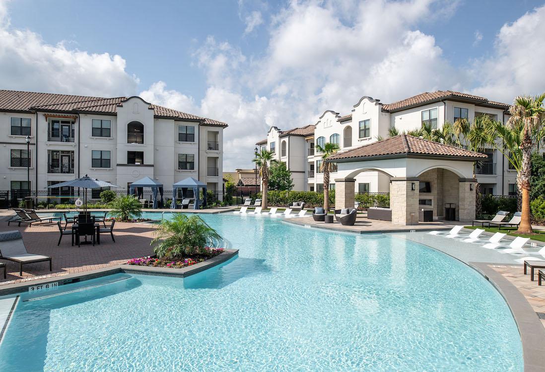 Property Changes Hands In Ultra-Competitive Multifamily Submarket