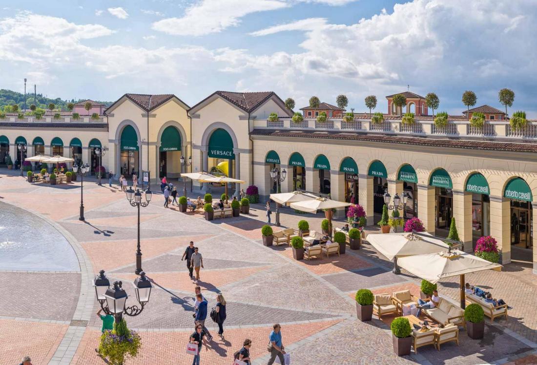 Not All Retail Is Screwed: Outlet Malls Positioned To Continue To Outperform 