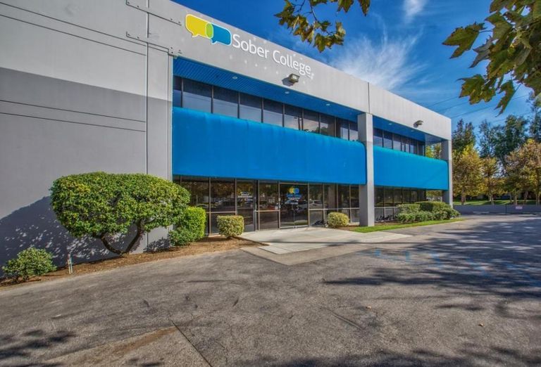 Tarzana Treatment Centers has signed a 10-year, $8.1M lease with Amoroso Development to occupy a 36,700 SF building in Woodland Hills. 