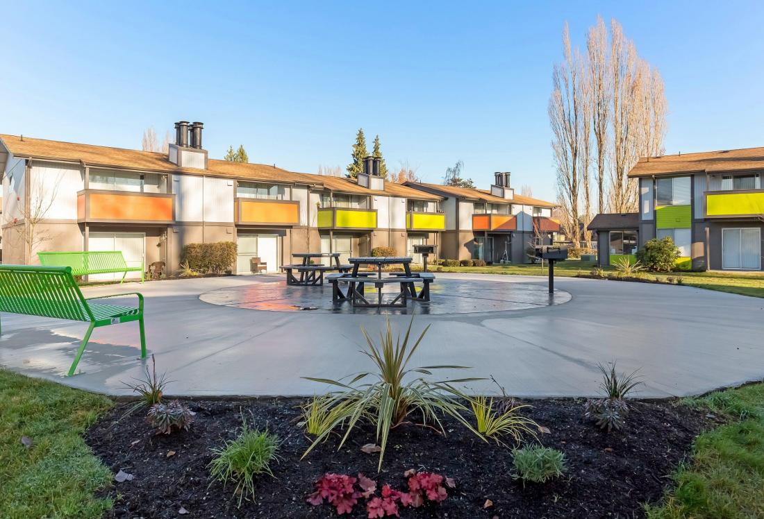 Astoria Apartments Changes Hands For $18M