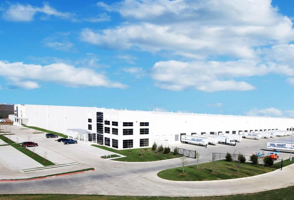 Cushman & Wakefield completed the sale of Mountain Creek Distribution Center 1, a 630k SFdistribution center at 7343 Grady Niblo Road, Dallas. A Boston-based advisory firm purchased the facility from a private fund advised by Crow Holdings Capital. The seller was repped by Cushman & Wakefield’s Randy Baird, Jud Clements, Robby Rieke and Taylor Starnes.