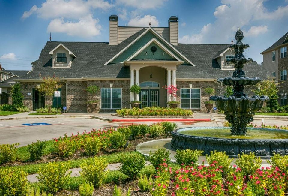 Aria, Baytown