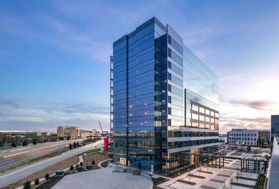 3201 Dallas Parkway Exterior