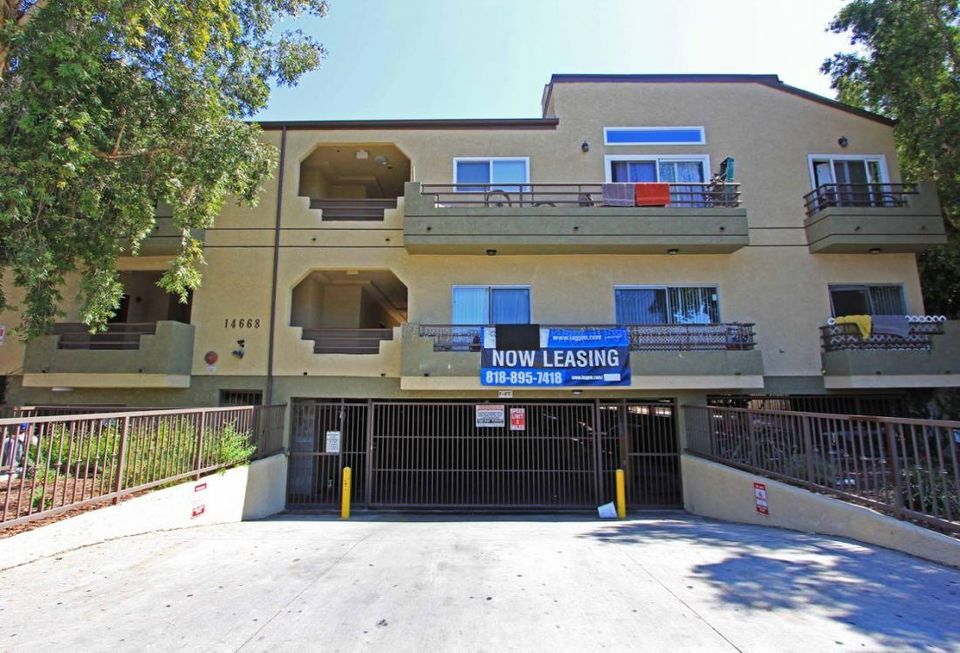 Investment Real Estate Associates arranges sale of The Nordhoff Forty One, a 41-unit multifamily building in Panorama City.