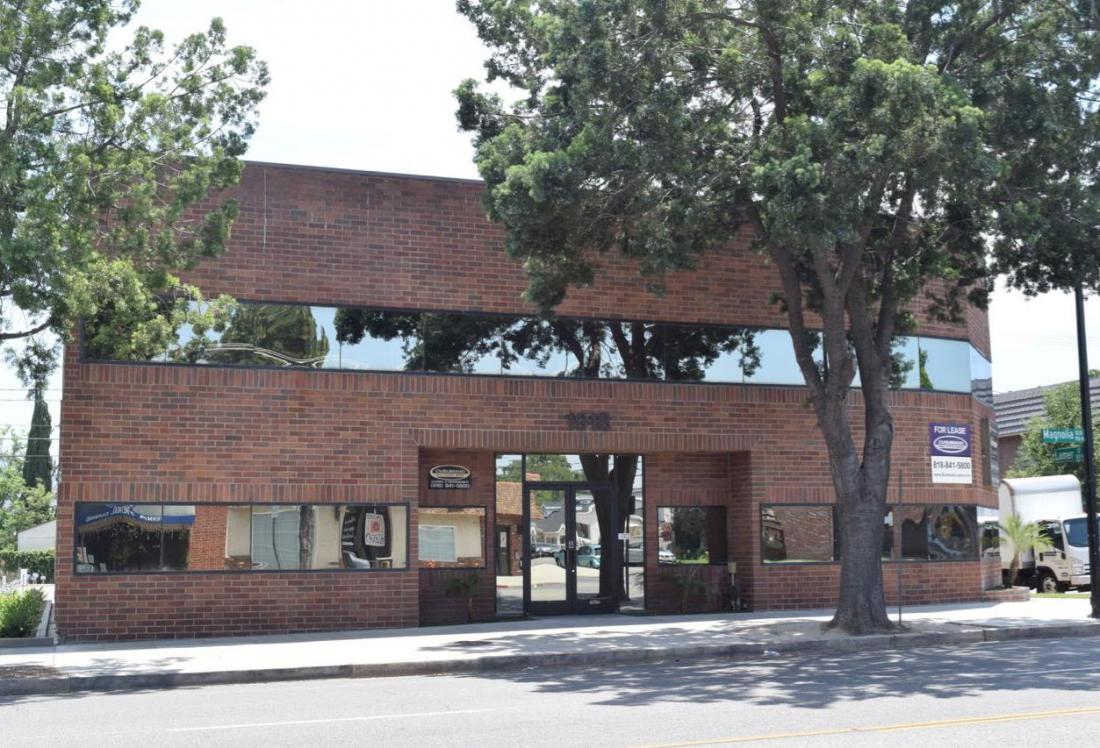 Burbank City Federal Credit Union has purchased a 9,410SF office building from PHSF Realty, LLC for $3.75M. 
