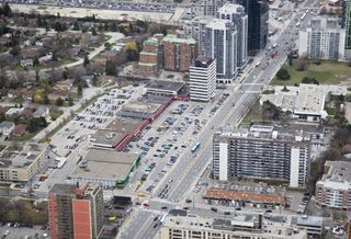 Newtonbrook Plaza Aoyuan Yonge Finch