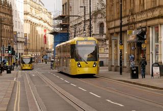 trams manchester metrolink cross street 2017