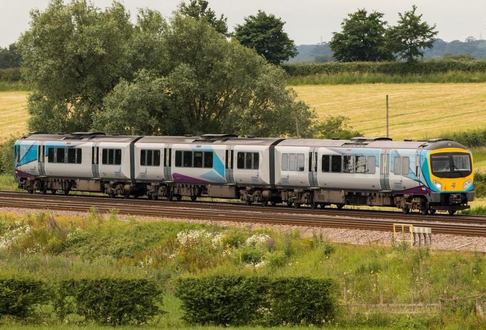 rail railway train manchester leeds transpennine