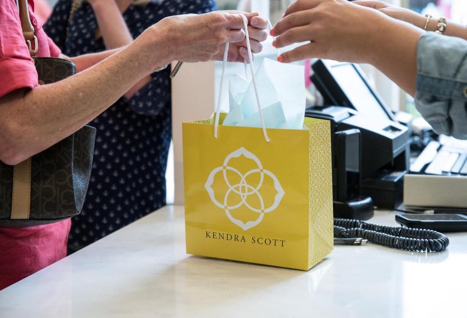 Shopping bag, consumers retail