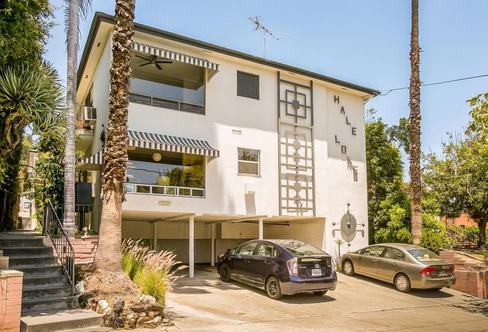 Timberlane Partners has sold a three-building apartment portfolio in the Los Feliz area of Los Angeles to the Ling Family Trust for $12M. The portfolio includes a 10-unit apartment building at 3207 Rowena Ave., a 10-unit apartment building at 3261 Rowena Ave., and a 12-unit apartment building at 3267-3271 Rowena Ave. KW Commercial's Rich Johns and Adam Zunder represented the buyer and seller.