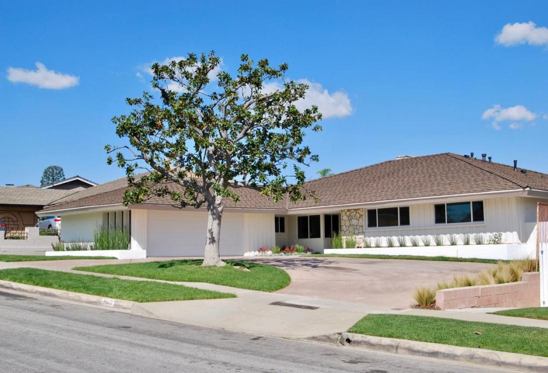 Former home of Ike and Tina Turner in View Park Los Angeles The former home of Ike and Tina Turner was recently sold in View Park Los Angeles.