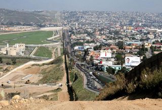 US Border Mexico, Immigration