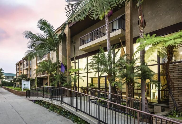 A San Diego-based company has purchased a 115-unit apartment complex in Hawthorne from a private seller for an undisclosed amount. 
