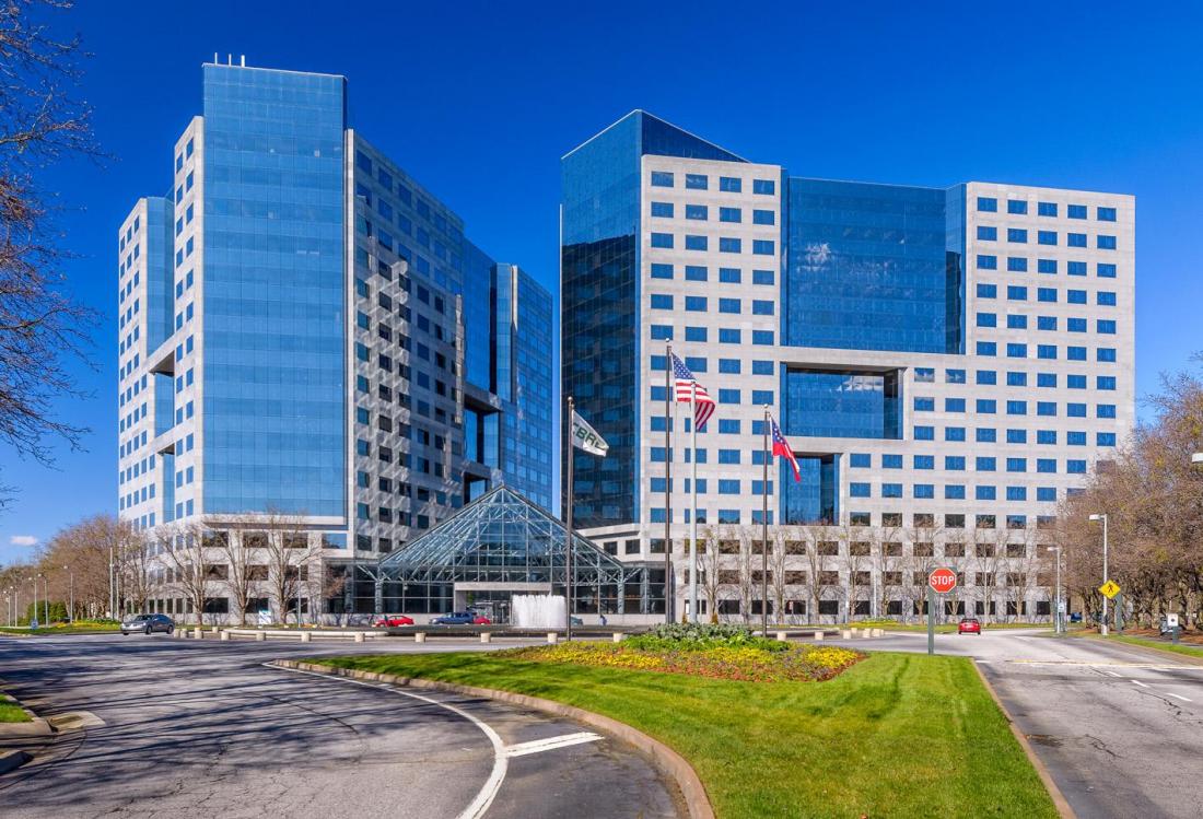 At The Towers At Wildwood Plaza, An Expert Staff Ties Together Quality And Luxury Amenities