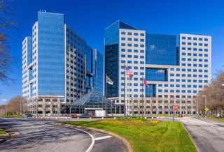 At The Towers At Wildwood Plaza, An Expert Staff Ties Together Quality And Luxury Amenities