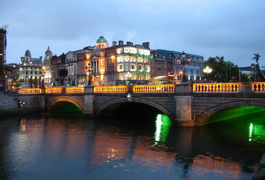Dublin at night