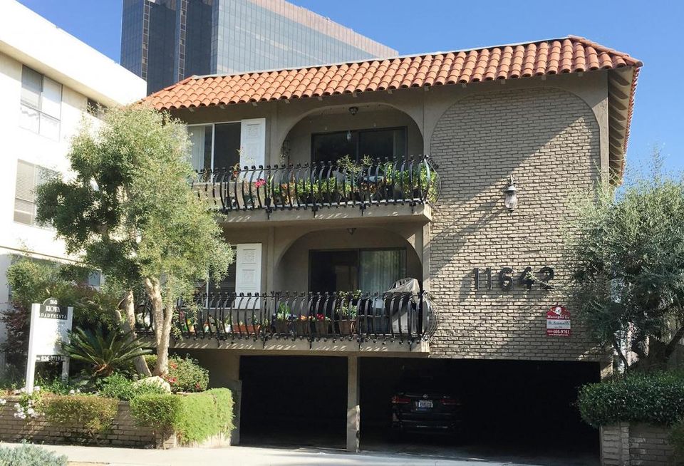 This property on 11642 Kiowa Ave. in Brentwood recently sold for $4.25M.