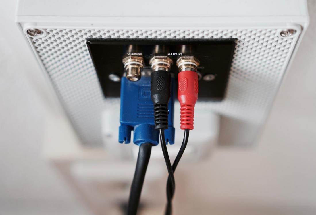 How The Internet Is Changing Audiovisual Technology In The Workplace